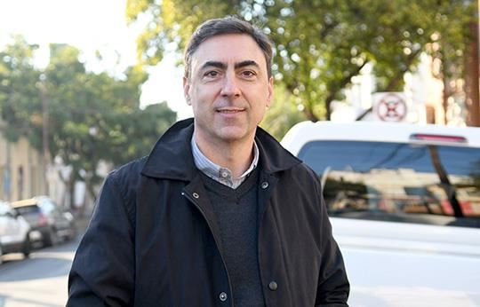 La llegada de una grúa alemana acelera la activación del Puerto de Posadas