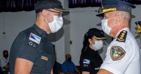 Reconocieron a policías y penitenciarios por mejores promedios en Posadas