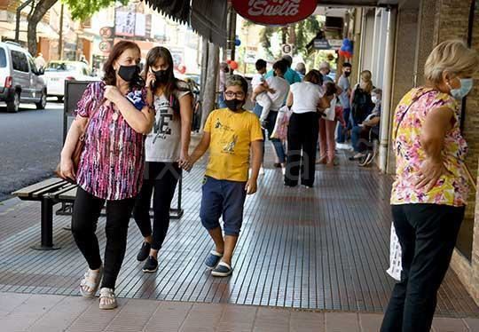 Comercios posadeños atenderán hasta las 18 horas los días 24 y 31 de diciembre