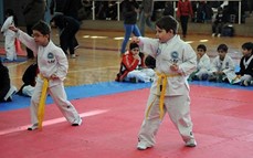 Dictan clases gratuitas de taekwondo en el Barrio Itaembé Guazú de Posadas