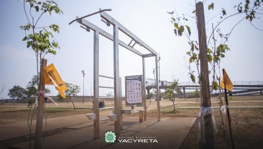 Yacyretá instaló gimnasios urbanos en distintos puntos de Posadas