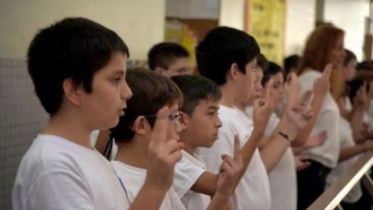 Dictarán talleres de verano de lengua de señas para niños en Posadas