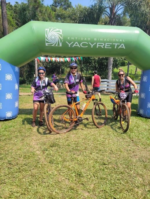 La EBY acompañó el encuentro de Cicloturismo Eldorado 2022