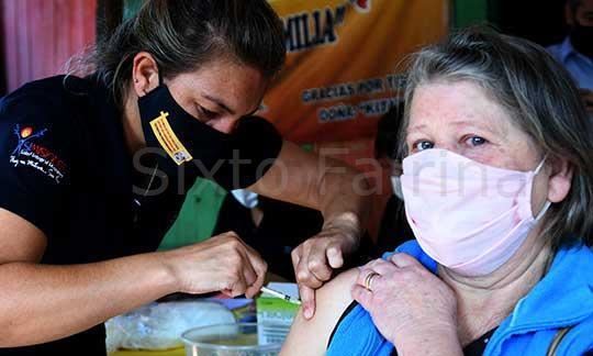 Covid 19 en Misiones: habilitan la cuarta dosis de la vacuna a grupos de mayor riesgo