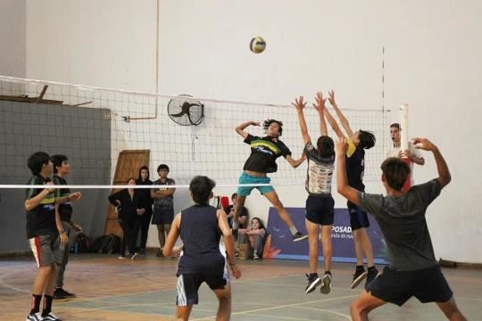 Arrancó la Copa Posadas Deportiva de la Liga Municipal de Vóley