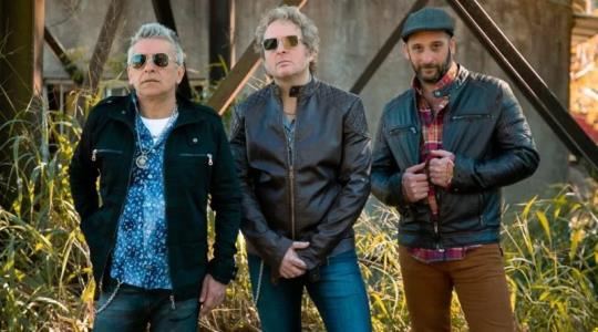 Los Tipitos vuelven a Posadas y se suman al Black Friday