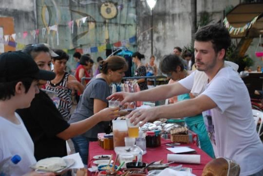 Este sábado habrá Feria Consciente y yopará comunitario en la Bajada Vieja