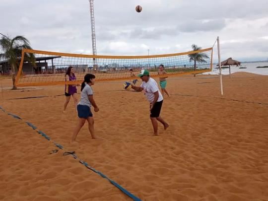 Beach Newcom en El Brete: el primer torneo del año traerá recreación a los adultos mayores en Posadas